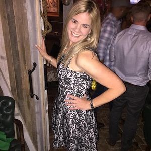 Like New Karen Kane B&W Sleeveless Dress EUC